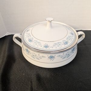 Vintage Noritake Contemporary Blue Hill 2482 Fine China Casserole Covered Bowl